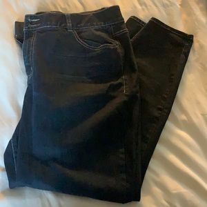 Land Bryant Skinny Jeans